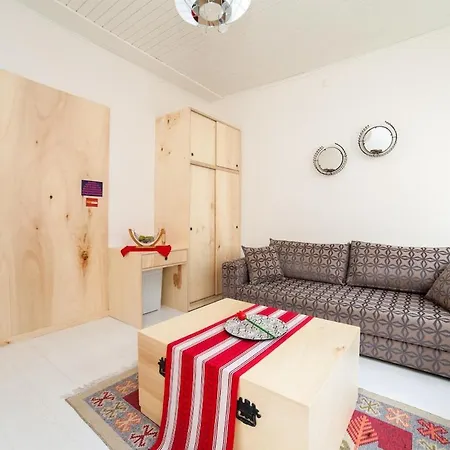 Newly-renovated 2 *