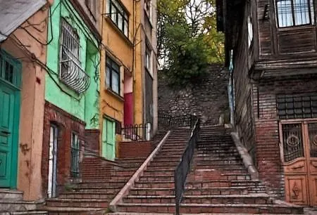 Apartment Newly-renovated 2 Istanbul